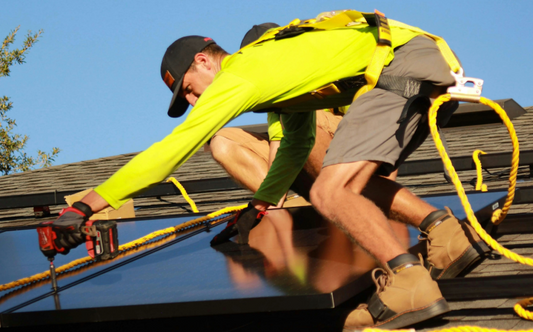 Reasons Smart homes are adding solar batteries