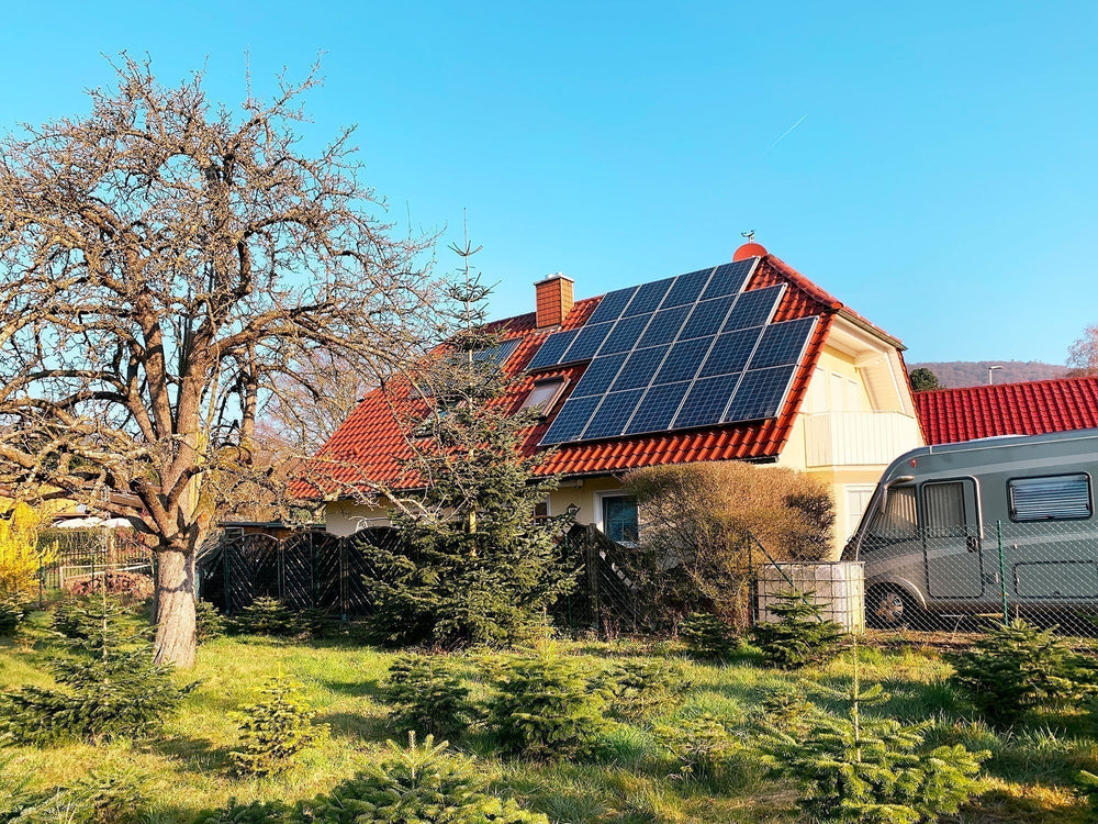 Your Guide to Government Solar Battery Rebates & Incentives in 2026